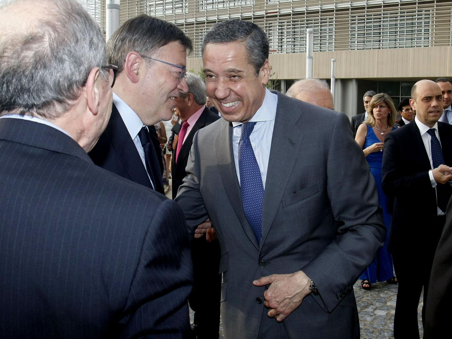 Zaplana, con Ximo Puig en la Noche de la Economía de la Cámara de Alicante en junio de 2015. (EFE)