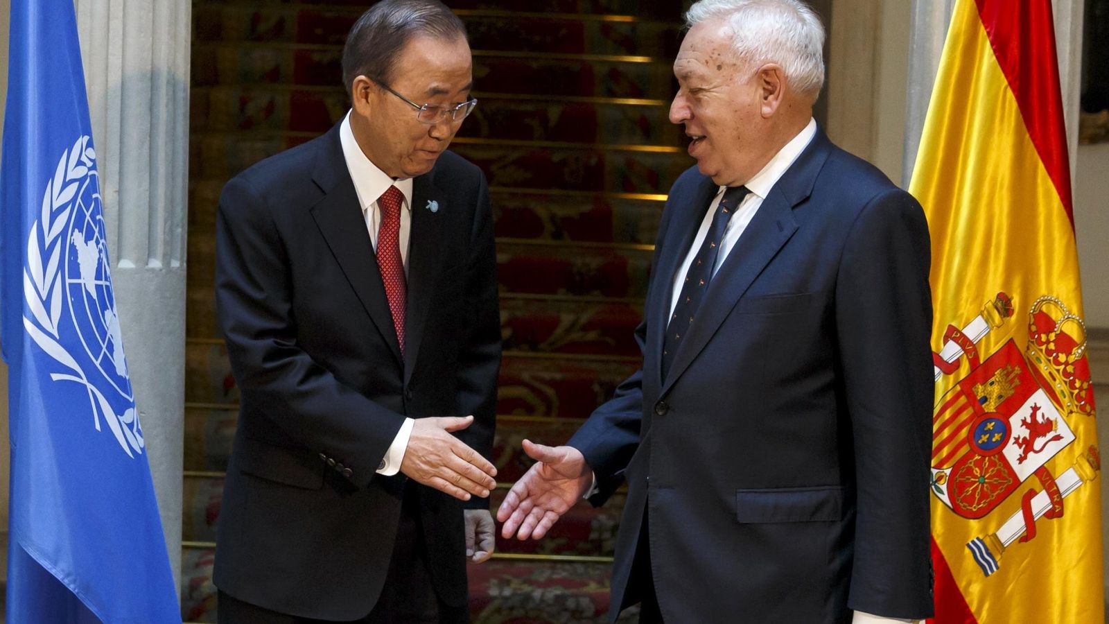 Foto: El presidente de Naciones Unidas, Ban Ki-moon, junto con el ministro de Exteriores de España, José Manuel García Margallo. (EFE)