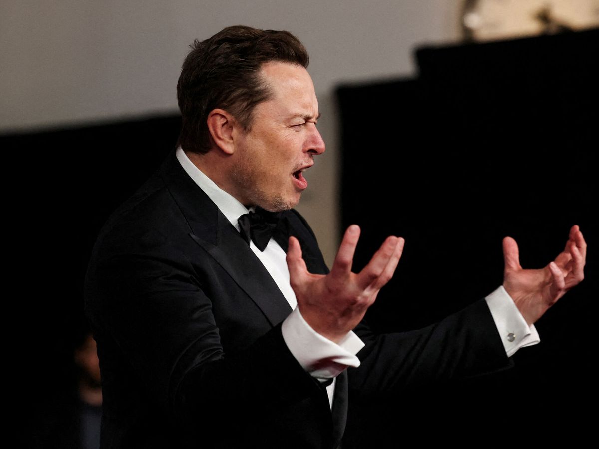 Elon Musk reconoce que Tesla pagó indemnizaciones por despido demasiado bajas