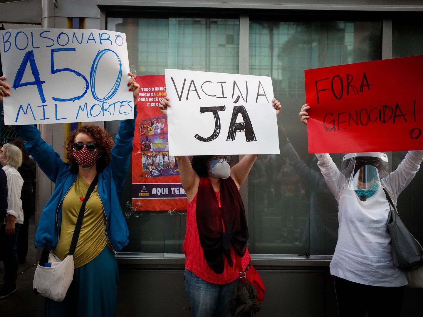 Manifestación en Brasil pidiendo vacunas. (EFE)