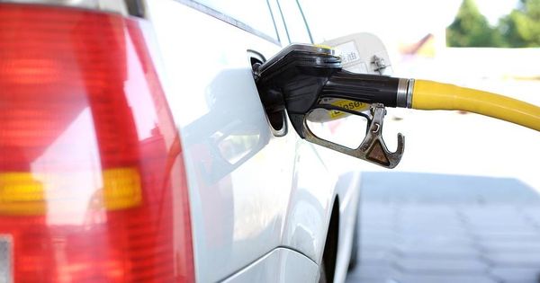 Foto: CNMC pide eliminar trabas a gasolineras automáticas por su impacto en el precio