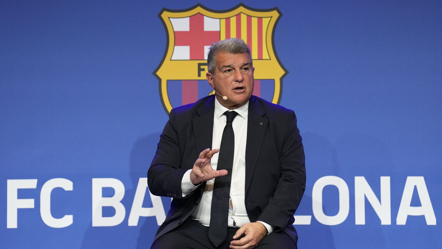 El presidente del Barça, Joan Laporta, en rueda de prensa. (EFE/Alejandro García) 