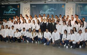 COE y Telefónica crean 'Podium', un programa de becas para promesas