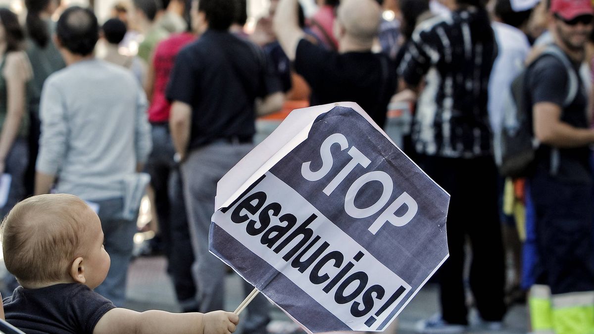 Un juez de Burgos pone de nuevo en jaque a la ley antidesahucios española