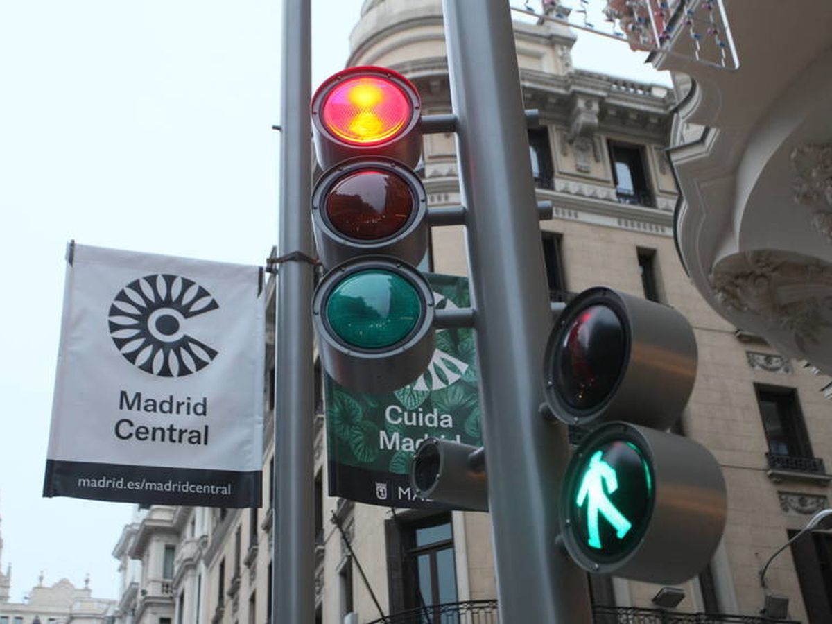 Foto: Cartel que anuncia la entrada a Madrid Central. (EFE)