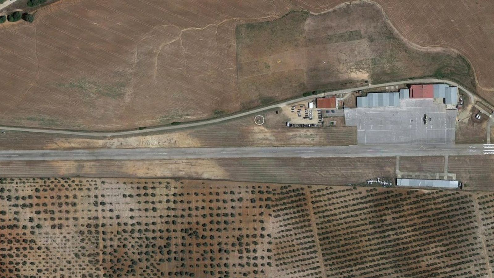 Foto: Vista aérea del aeródromo de Trebujena, en Cádiz (Google Maps)