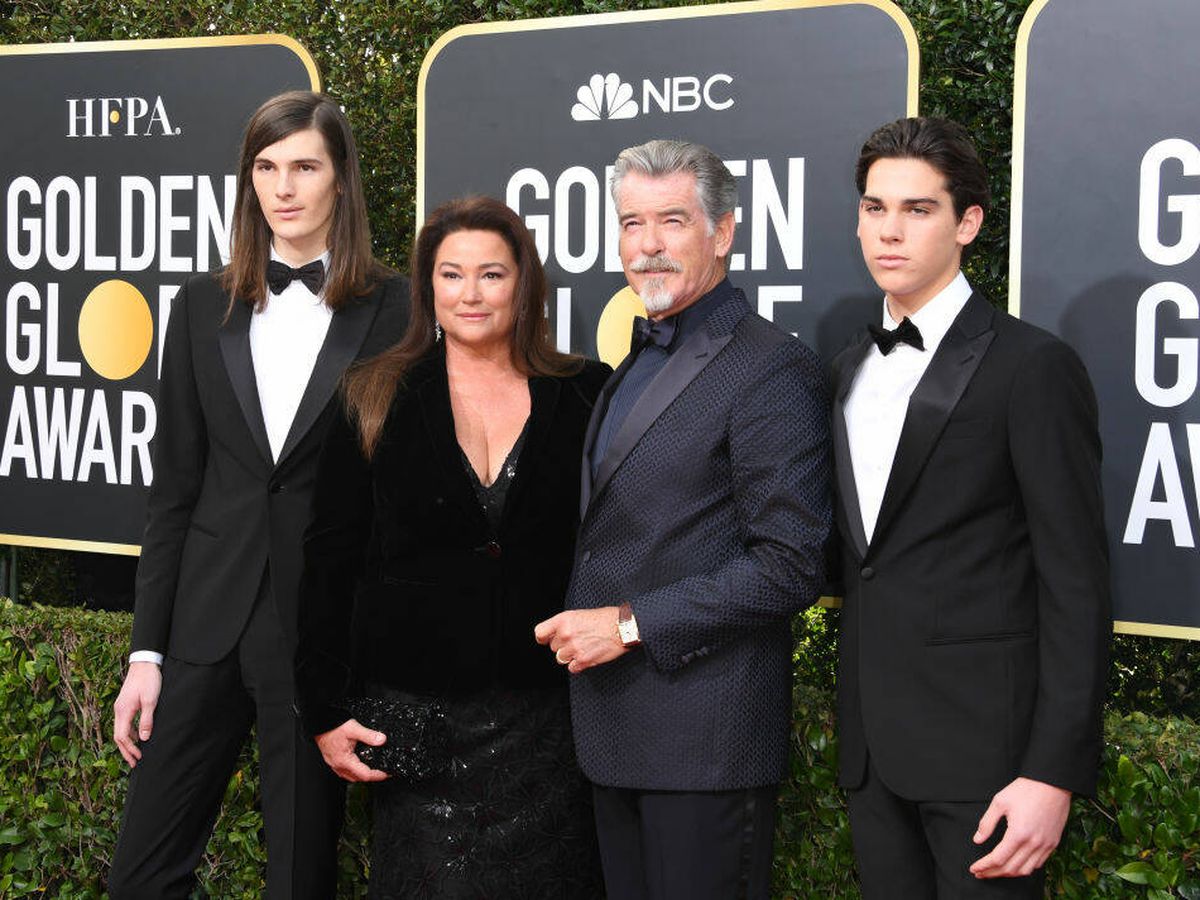 Foto: Pierce Brosnan, junto a su esposa, Keely Shaye Smith, y sus hijos Paris y Dylan. (Getty/John Kopaloff)
