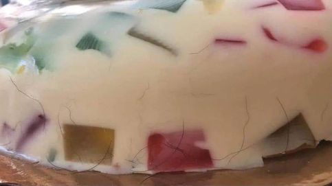 Noticia de Compra una tarta, se encuentra una sorpresa dentro, y la curiosa explicación que le dan le parece surrealista