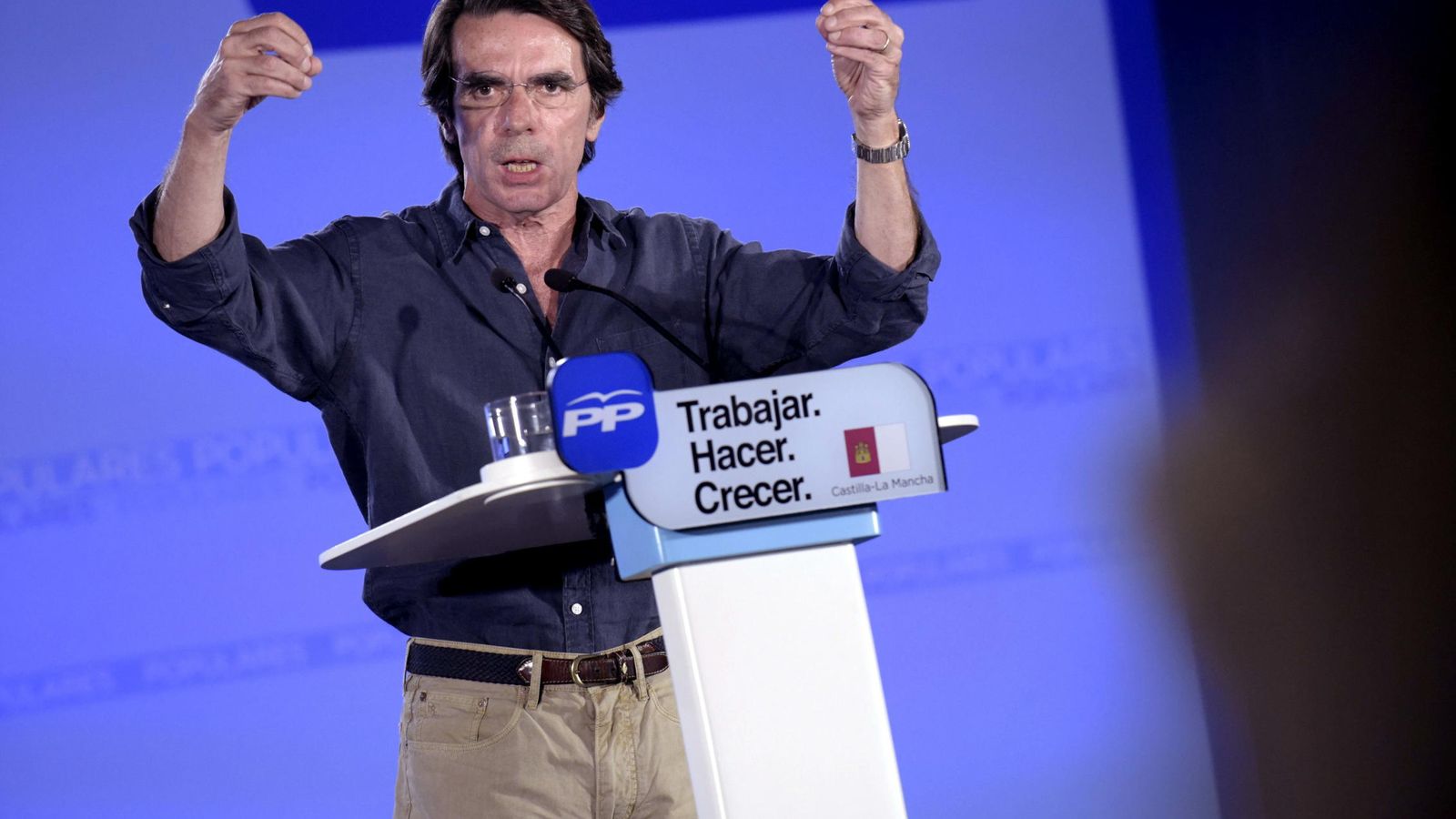 Foto: Imagen de archivo del expresidente José María Aznar durante su intervención par apoyar la candidatura de Cospedal. (EFE)