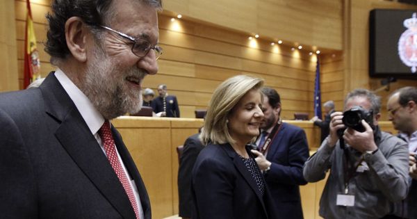 Foto: El presidente del Gobierno, Mariano Rajoy, y la ministra de Empleo, Fátima Báñez. (EFE)