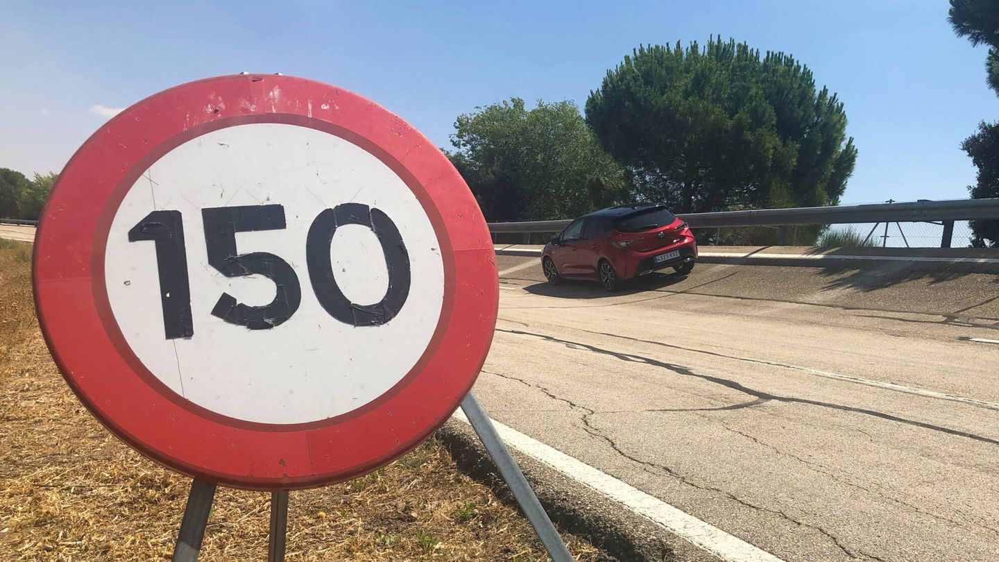 El límite de velocidad en autopista de 150 km/h es legal en Italia desde 2009, pero no se aplica.