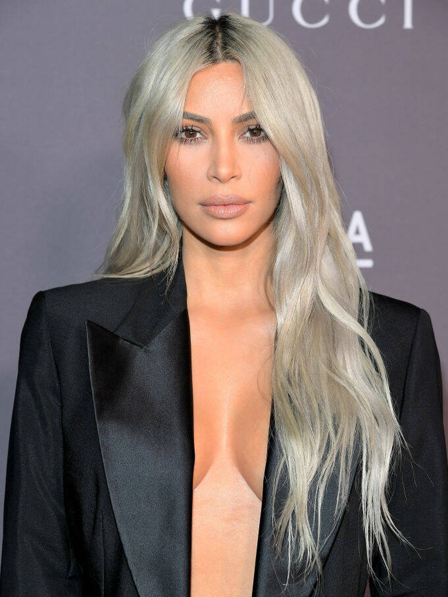 El grey blending de Kim Kardashian en 2017. (Getty)