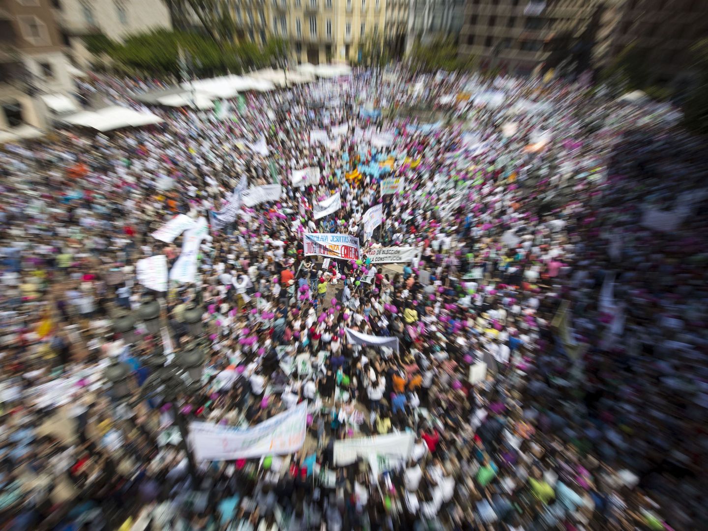 Manifestación en Valencia en mayo a favor de los centros educativos concertados convocada por organizaciones de enseñanza católica. (EFE)