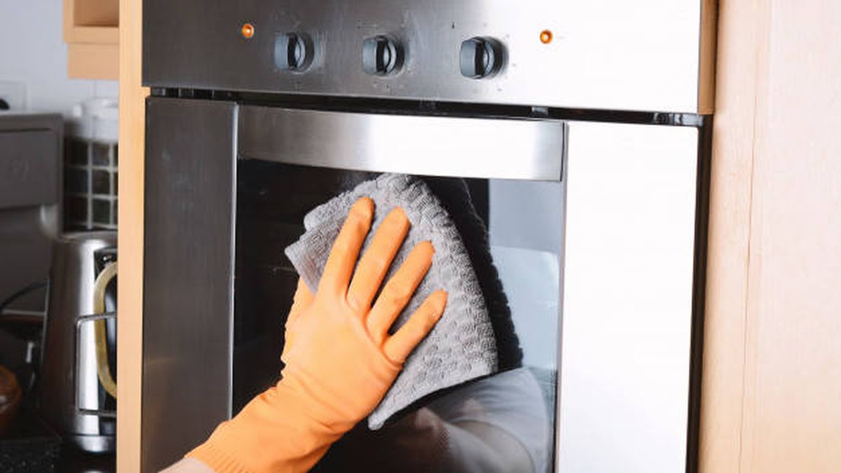 Cómo limpiar el horno de forma fácil y rápida sin productos químicos