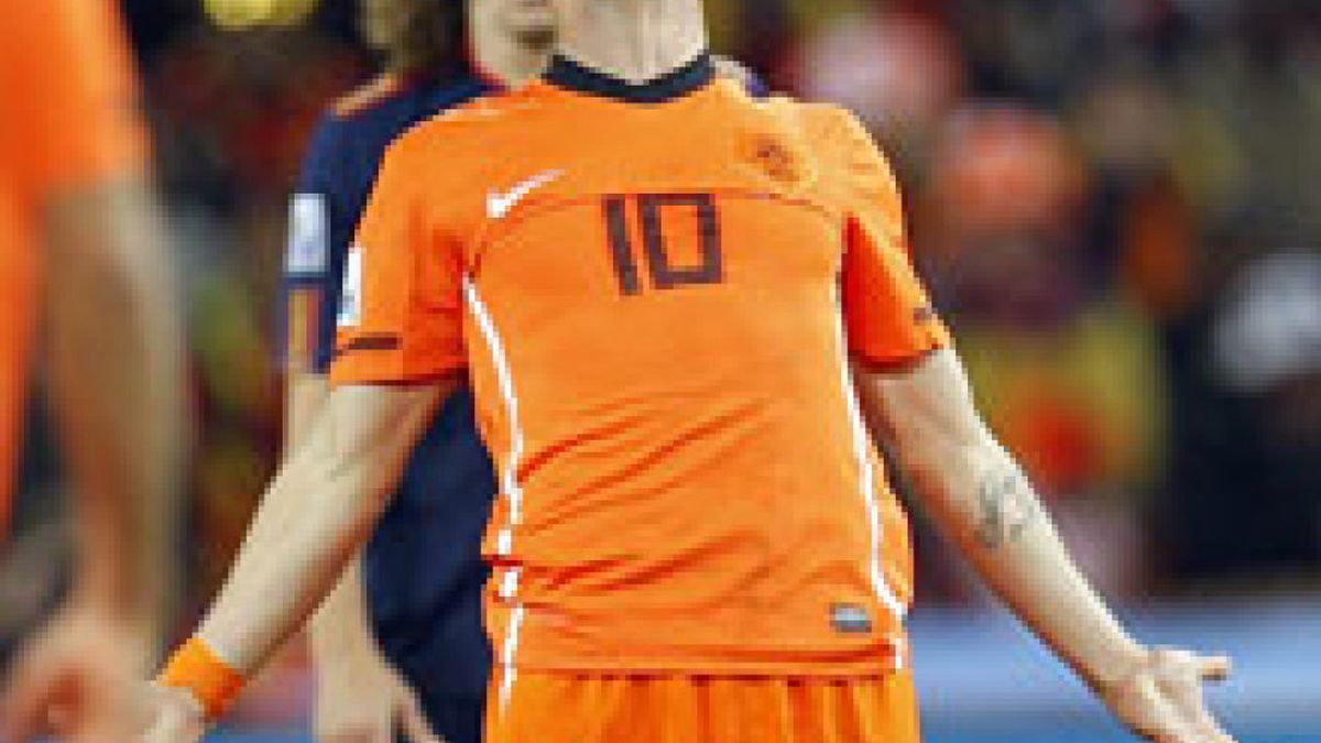 Sneijder: "España tiene el equipo más fuerte"