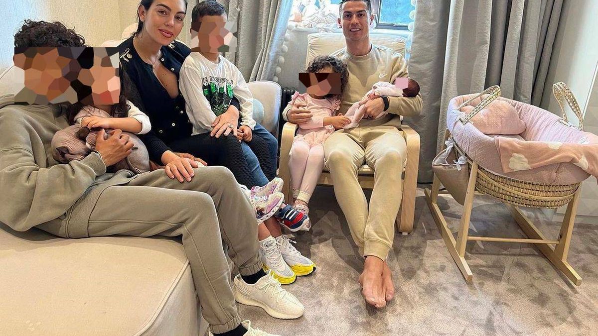 La primera foto familiar de Cristiano y Georgina tras la pérdida de su hijo