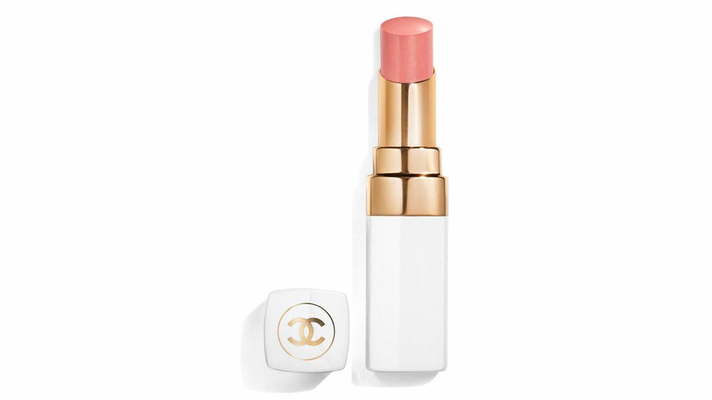 Chanel Rouge Coco Baume in 928 Pink Delight.