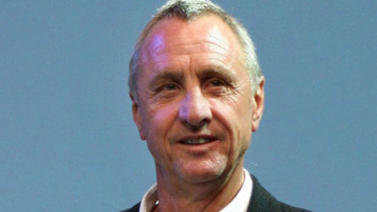 Johan Cruyff, nombrado presidente de honor del Barça