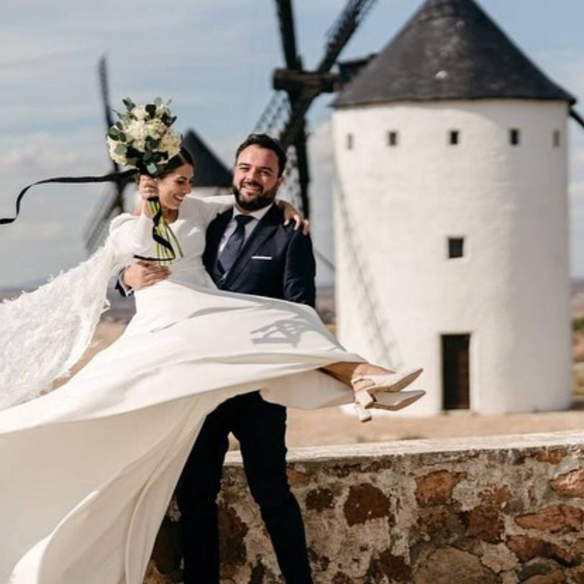 Las 10 marcas españolas de zapatos de novia para una boda