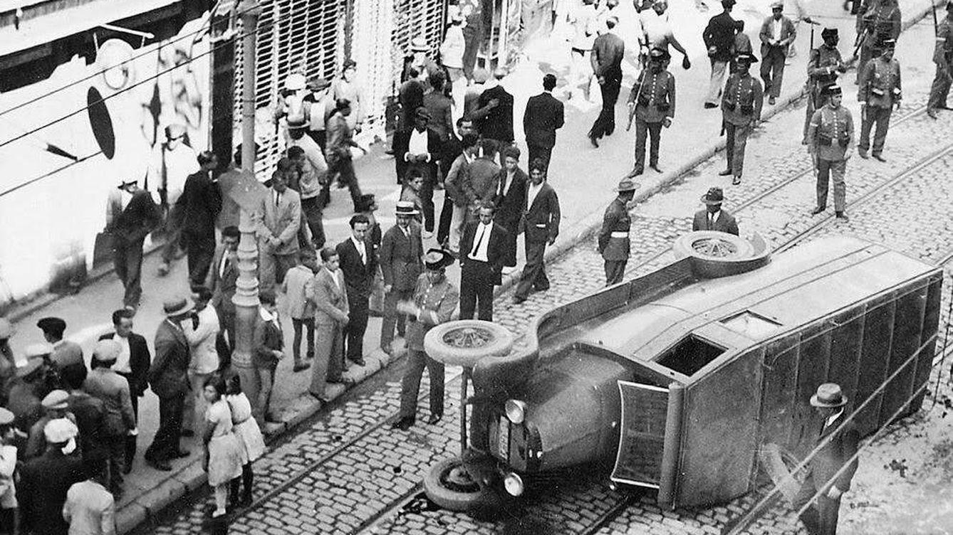 Foto: Disturbios en Madrid durante el Día Internacional del Trabajo de 1923.