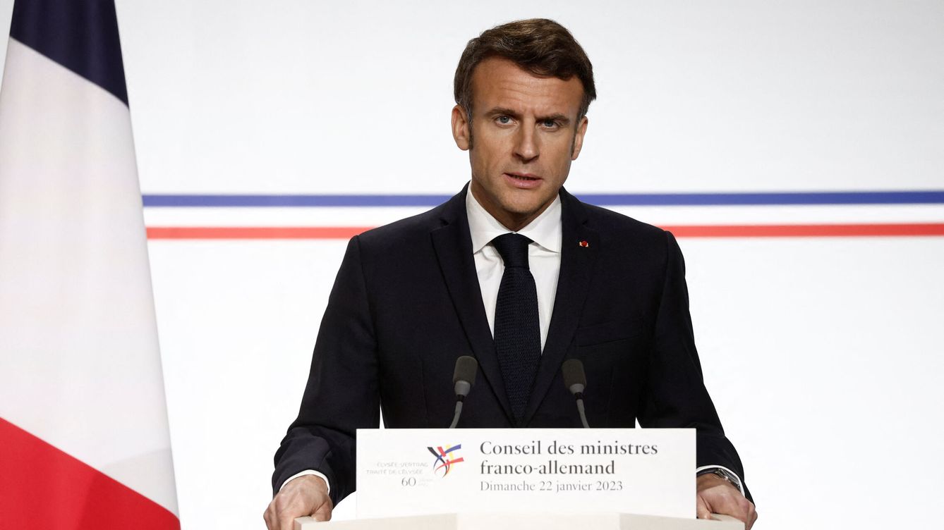 Foto: El presidente Macron, durante su comparecencia. (Reuters/Benoit Tessier)