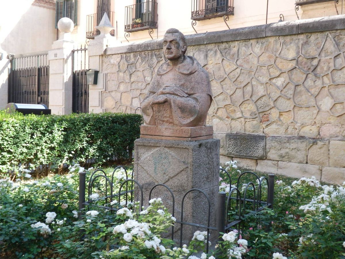 Foto: Escultura de Domingo de Soto en Segovia (Fuente: Wikimedia/Vicente Alcober Bosch)
