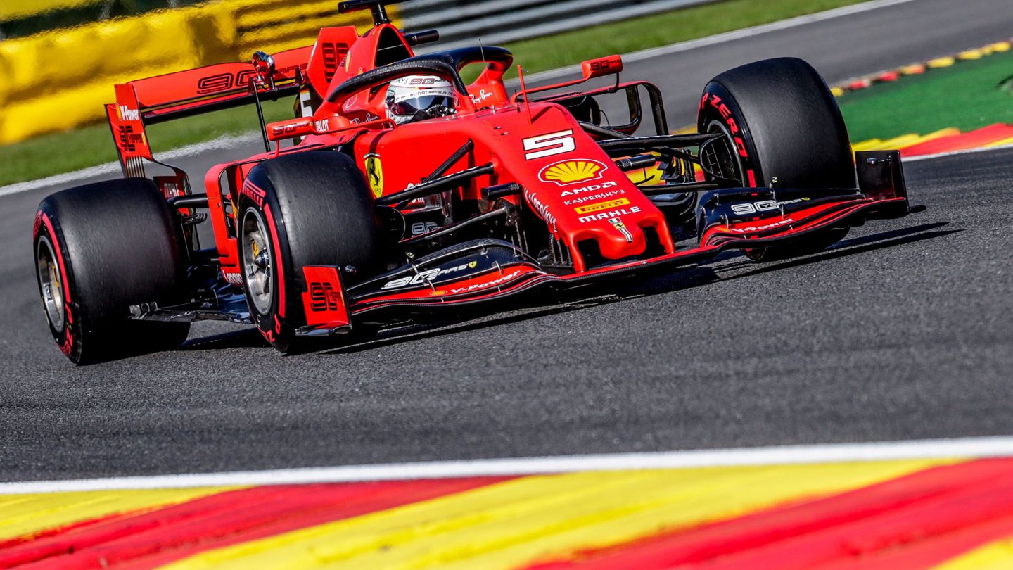 Vettel, con Ferrari la temporada pasada en Malasia. (EFE)