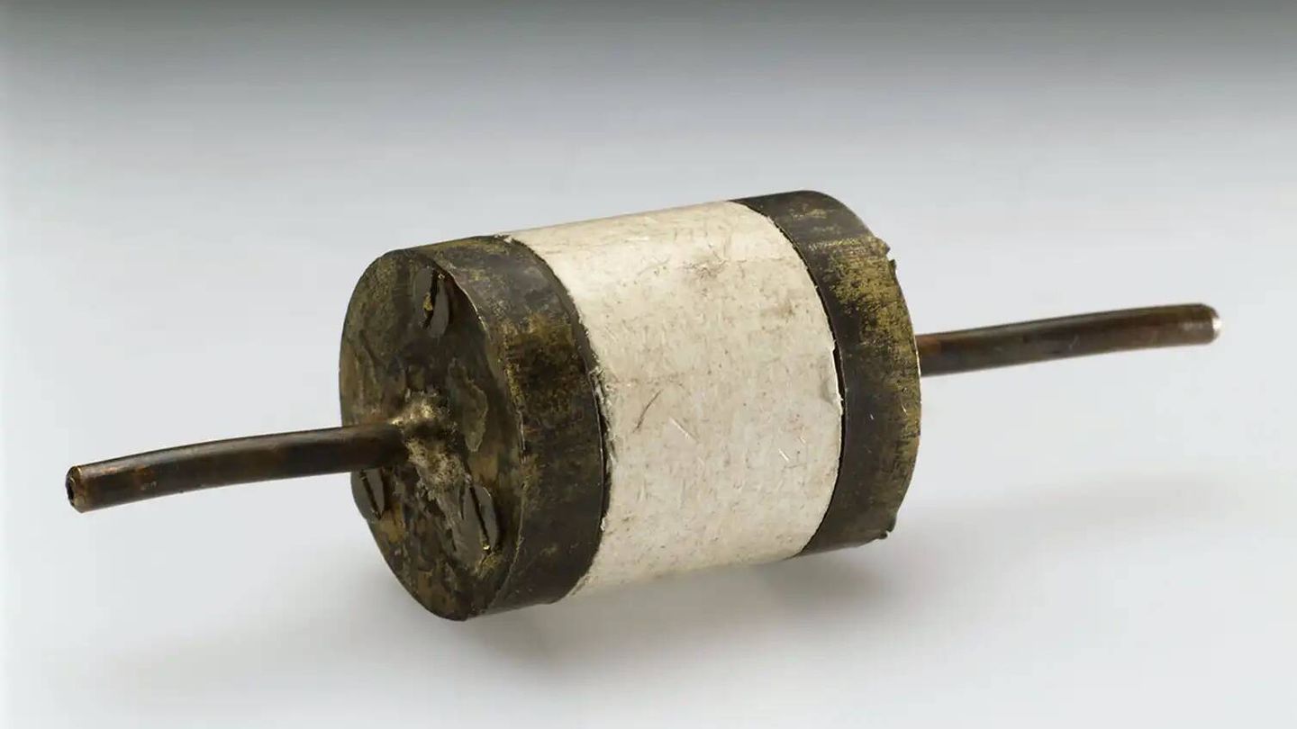 El detector de captura de electrones que Lovelock inventó para medir la contaminación del aire. (Museo de Ciencias de Londres/CC BY-SA)