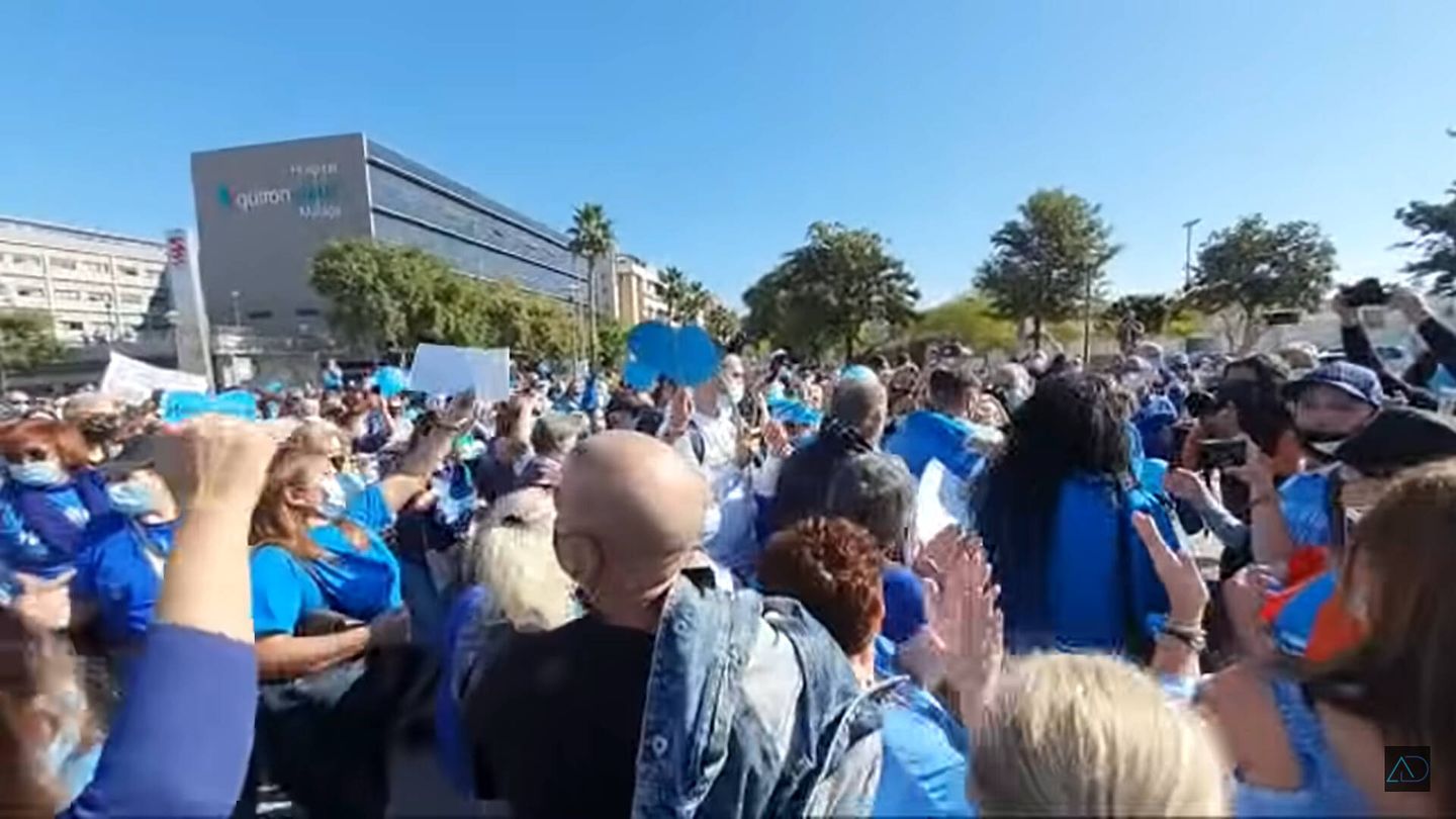 Concentración de la denominada 'Marea Azul' en Málaga. (Youtube)