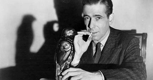 Foto: Humphrey Bogart, detective. 