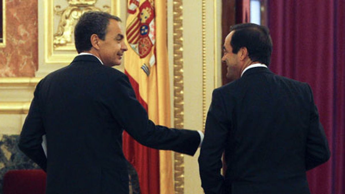 El impuesto de patrimonio se aprueba entre el show de Bono y el adiós de Zapatero