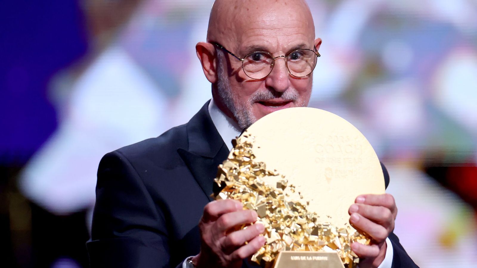 Luis de la Fuente, mejor entrenador masculino del año en el Balón de Oro: "Este es un premio a un gran equipo"