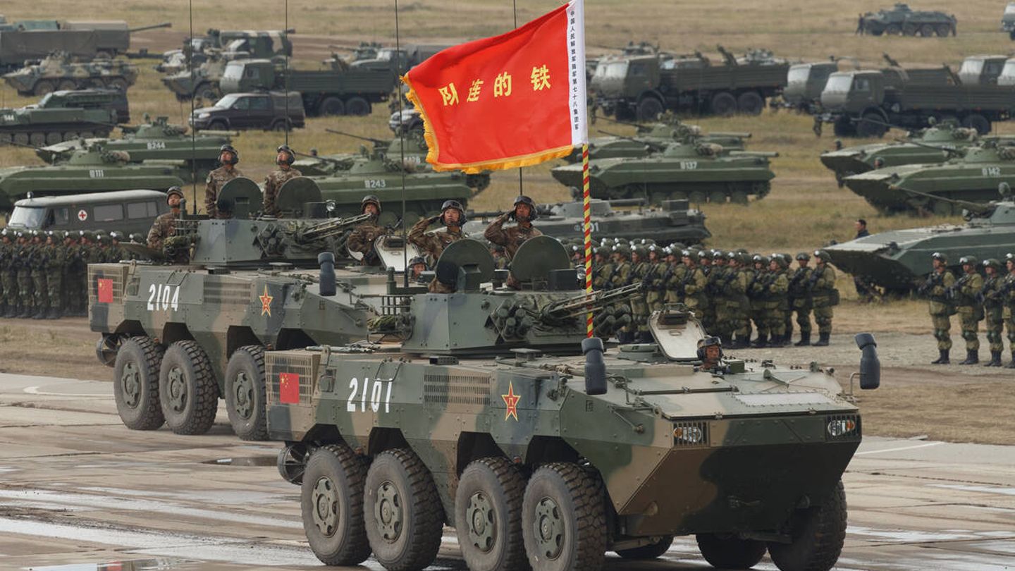 El ejército chino, cada vez más potente y avanzado. En la imagen, blindados ZBL-08. (Mil-ru)
