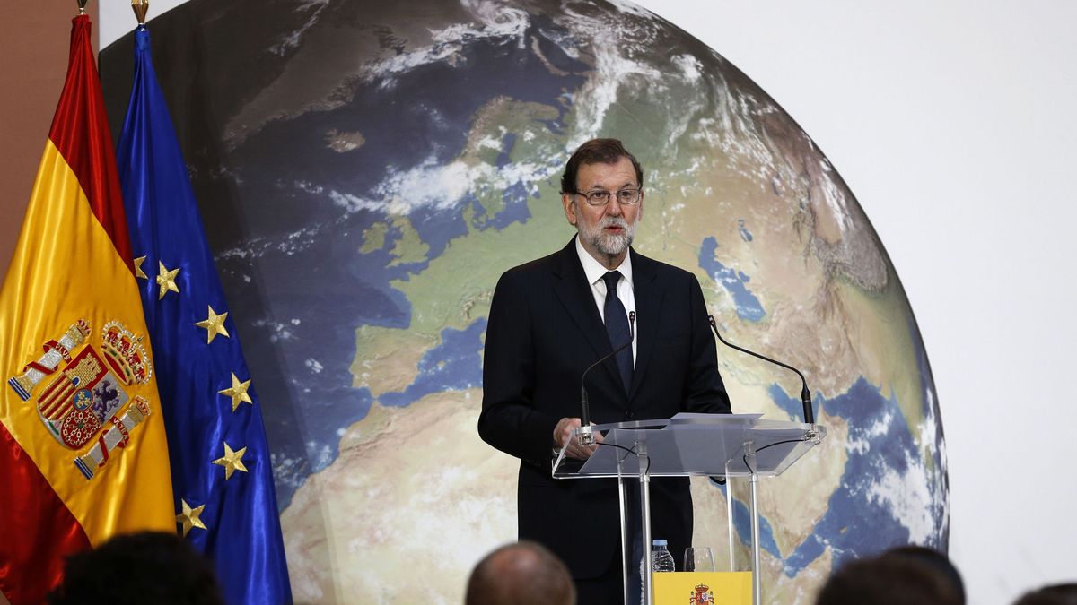 Rajoy cambia de guion tras la vuelta de Sánchez: tira de ministros y se reserva cerrar