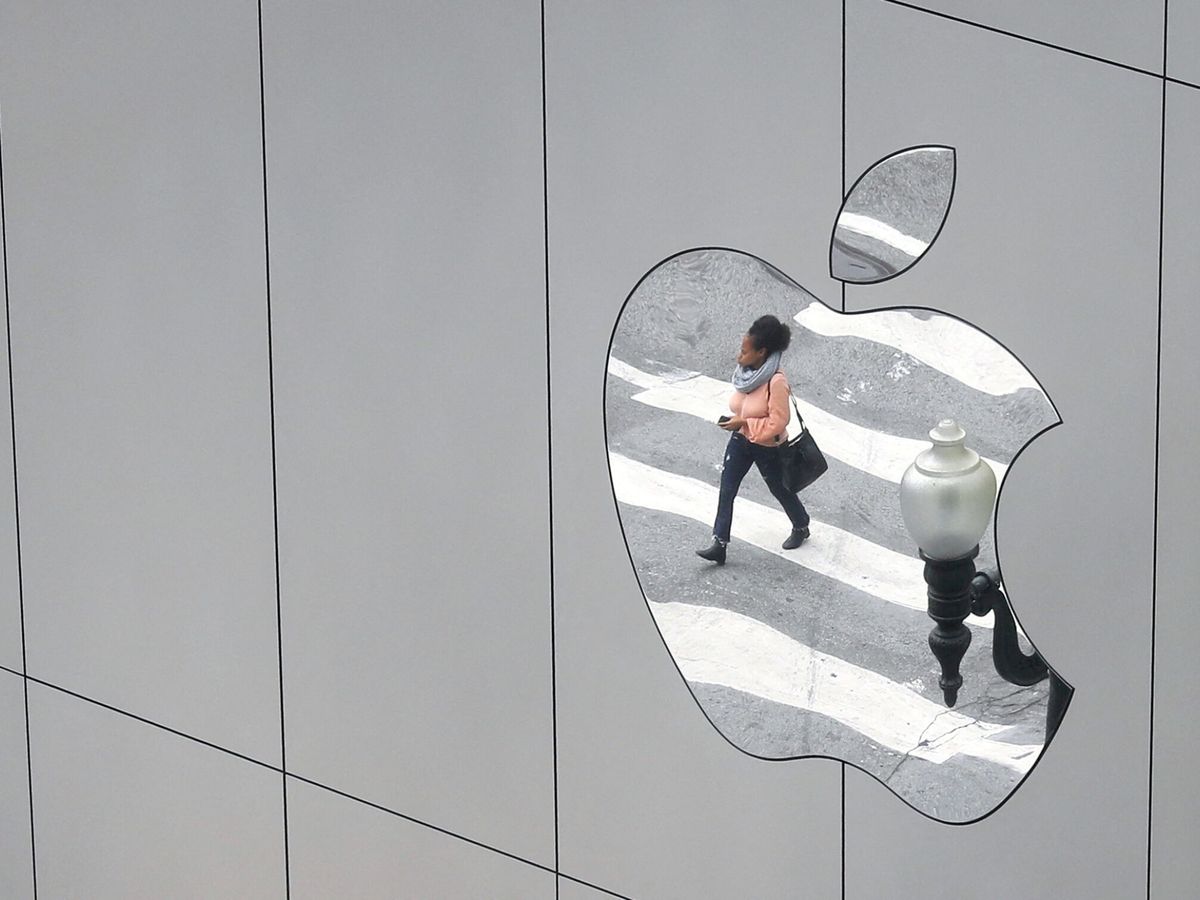 Foto: Apple suspende indefinidamente la vuelta de sus empleados a la oficina (Reuters/Kevin Coombs)