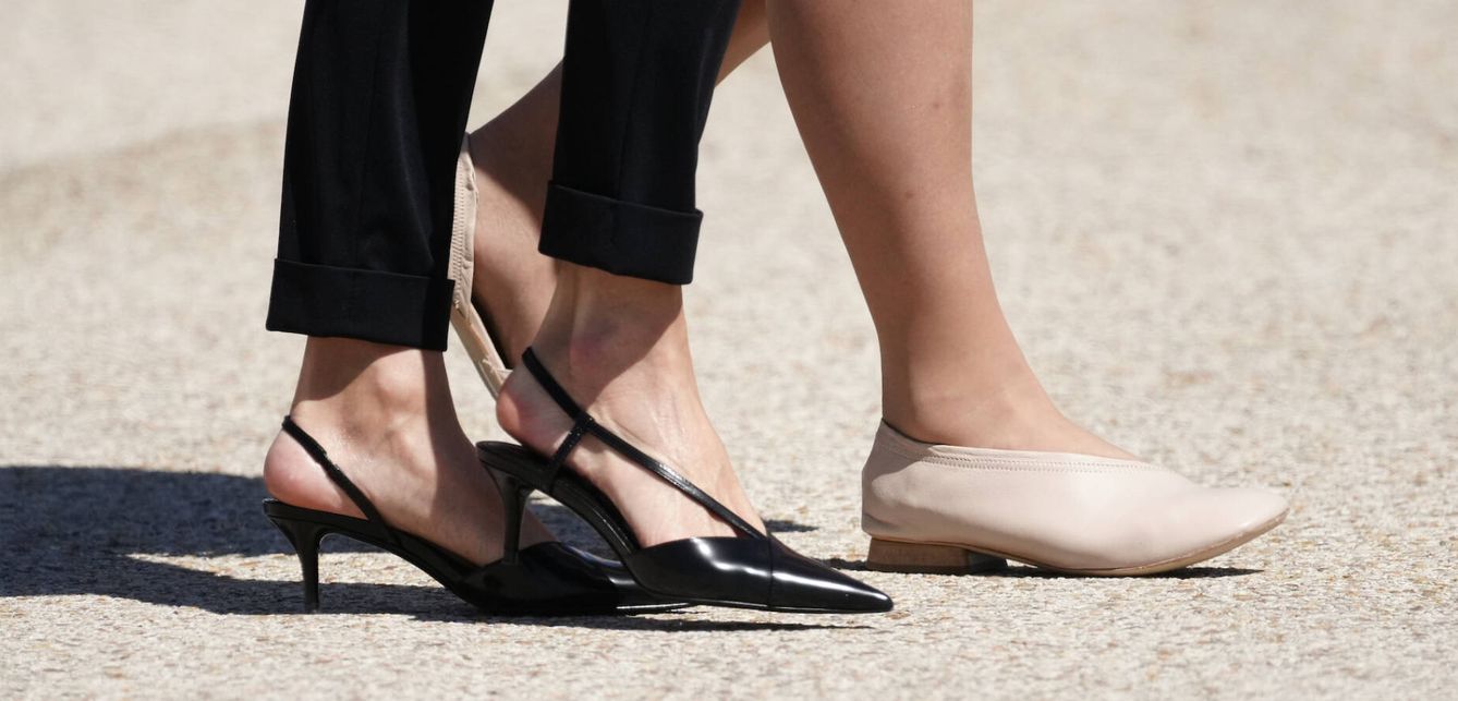  Los nuevos zapatos de Massimo Dutti de la reina Letizia. (LP)