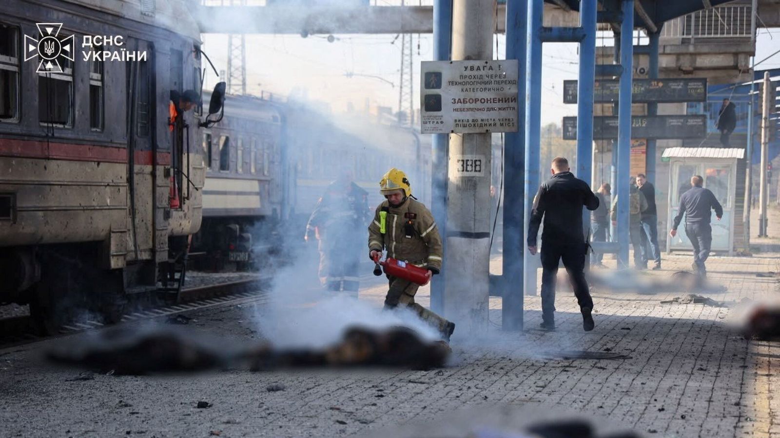 Al menos 13 muertos y 10 heridos en un ataque ruso contra una estación de tren en Ucrania
