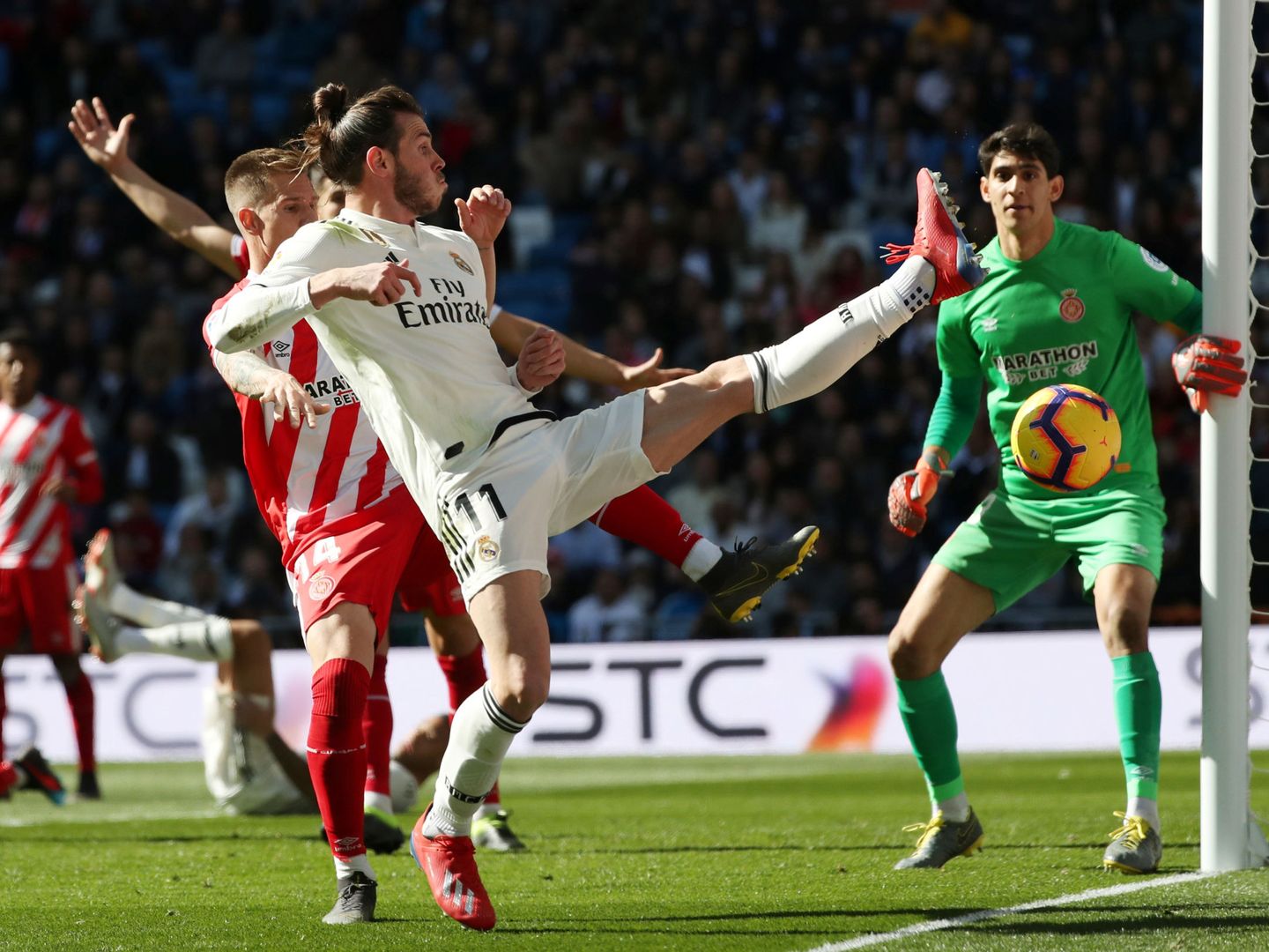 Gareth Bale contra el Girona. (Efe)