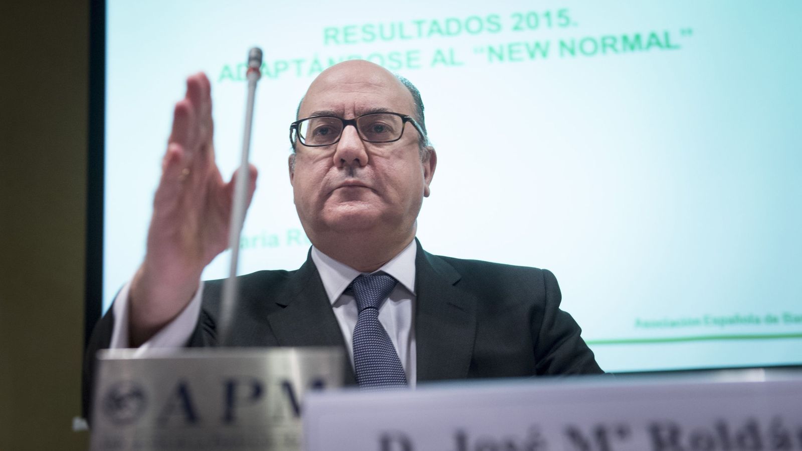 Foto: El presidente de la patronal bancaria española (AEB), José María Roldán, durante la presentación de los resultados del sector en 2015. (EFE)