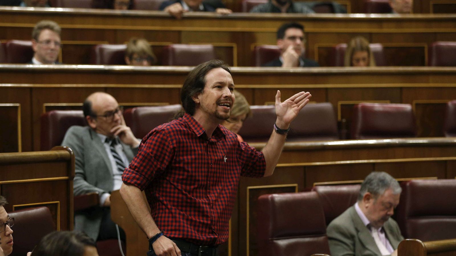 Foto: El líder de Podemos, Pablo Iglesias, durante su intervención en el Congreso de los Diputados en el último pleno de la XI Legislatura. (EFE)