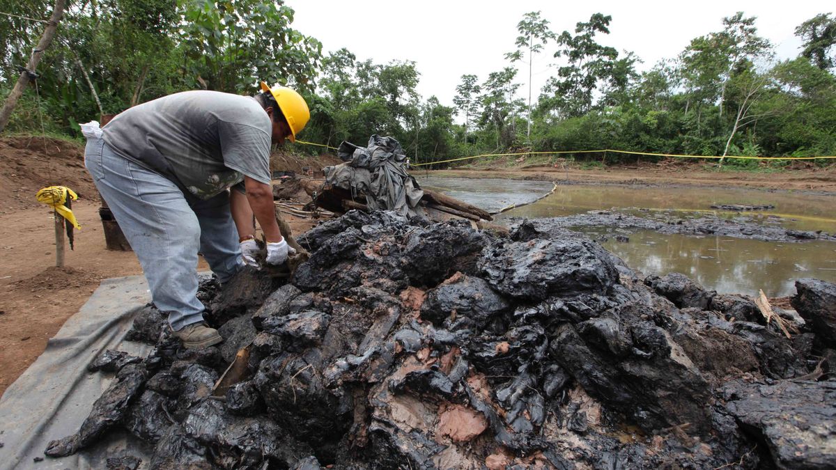 Así es la lucha contra los dos millones de hectáreas contaminadas por Chevron Texaco