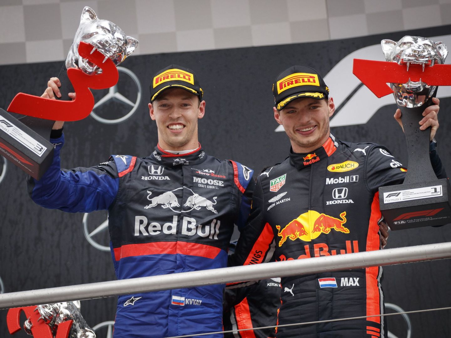 La doble alegría de Honda gracias a Kvyat y Verstappen. (EFE)