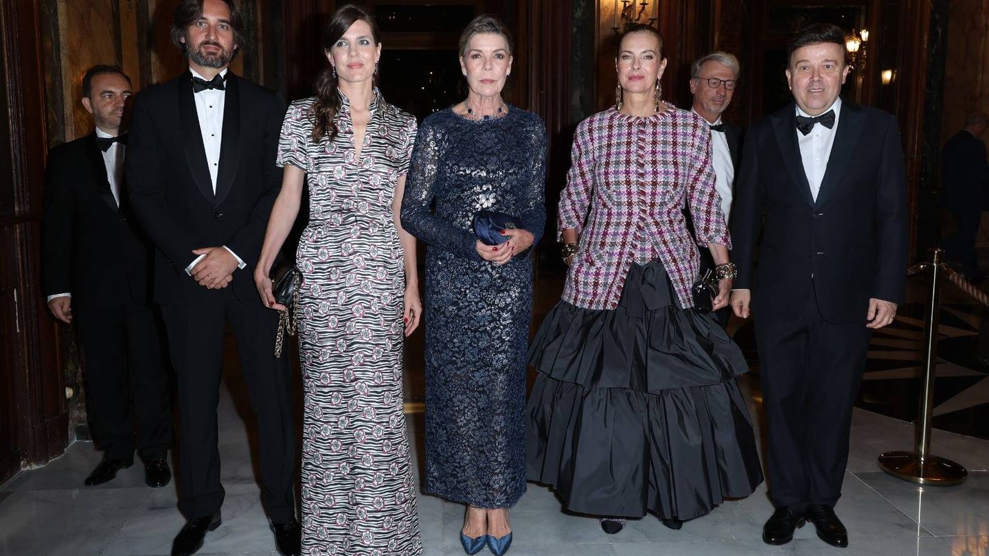 Carolina de Mónaco, Carole Bouquet y Carlota Casiraghi. (Getty Images)