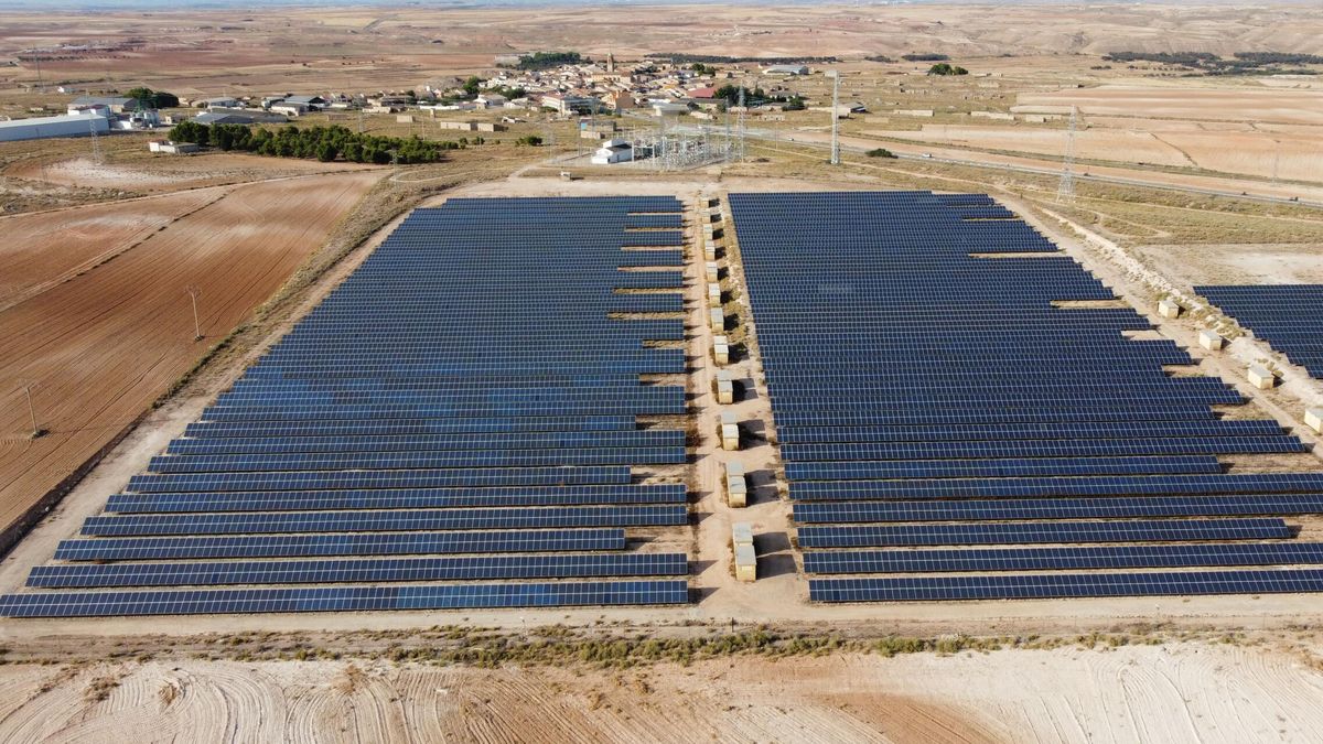 El sol de España deja al país como el octavo más atractivo para invertir en renovables