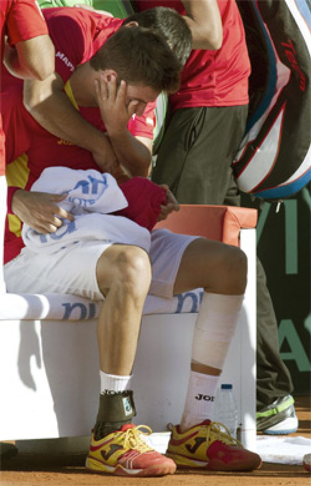 Foto: Granollers se retira en su debut en Metz ante Karlovic por culpa de una lesión