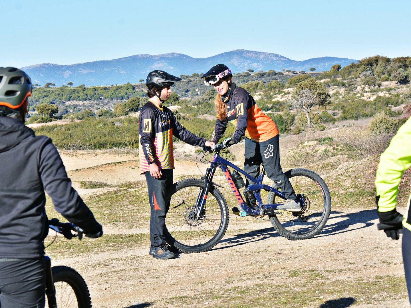 Saber montar en bicicleta de montaña no siempre significa conocer las bases técnicas más seguras y correctas. (PlanetMtb)
