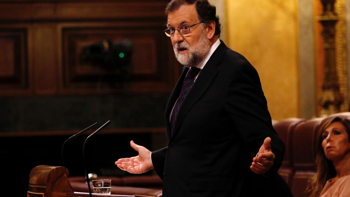 Rajoy evita hablar de Gürtel y Bárcenas y reta a la oposición a presentar otra moción