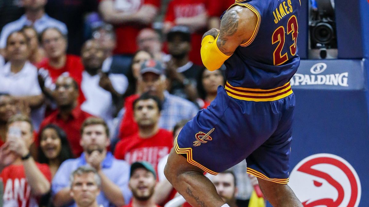 LeBron James saca su mejor baloncesto para ganar el primer partido de las finales del Este 