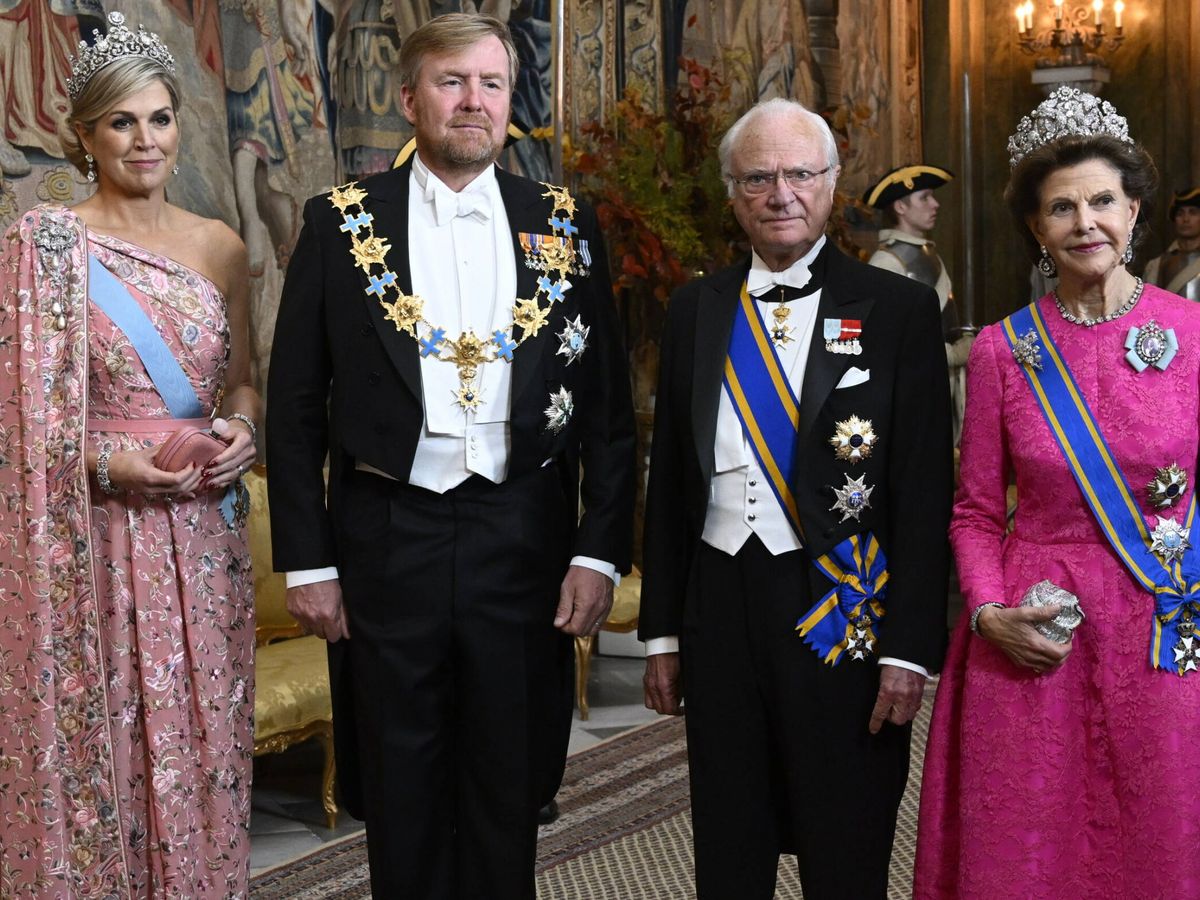 Foto: Los reyes de Holanda y los de Suecia, en la cena de gala. (Gtres)