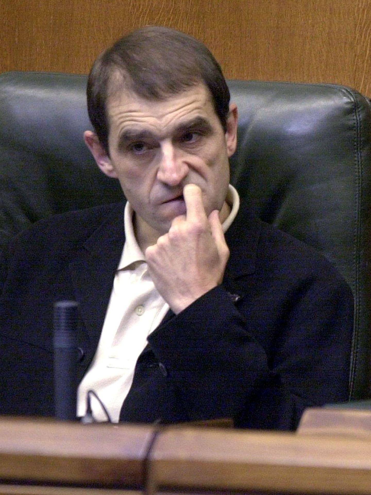 Josu Ternera, en el Parlamento vasco en 2001. (EFE)